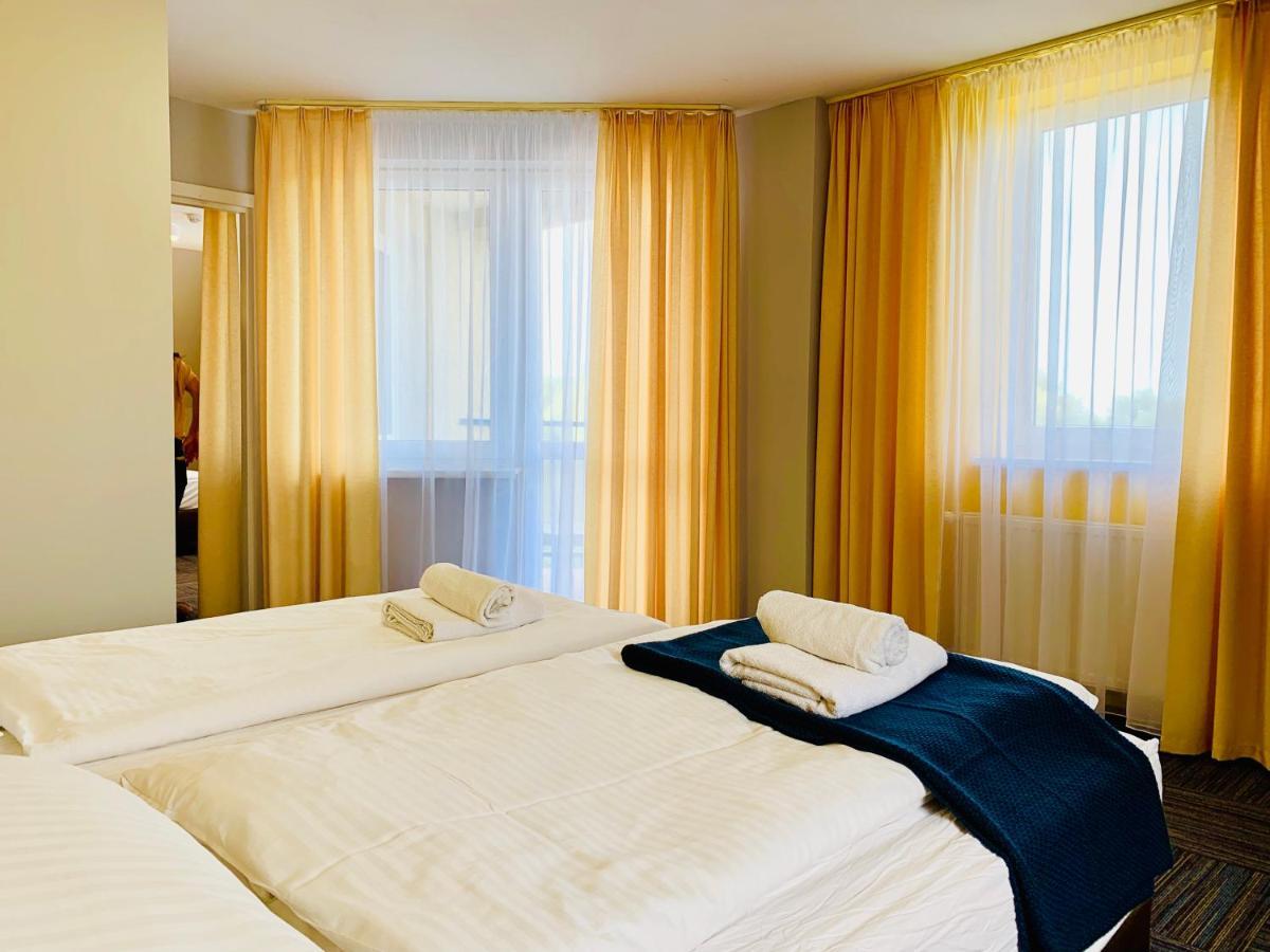 Bed and Breakfast Azalia Устроне-Морське Екстер'єр фото