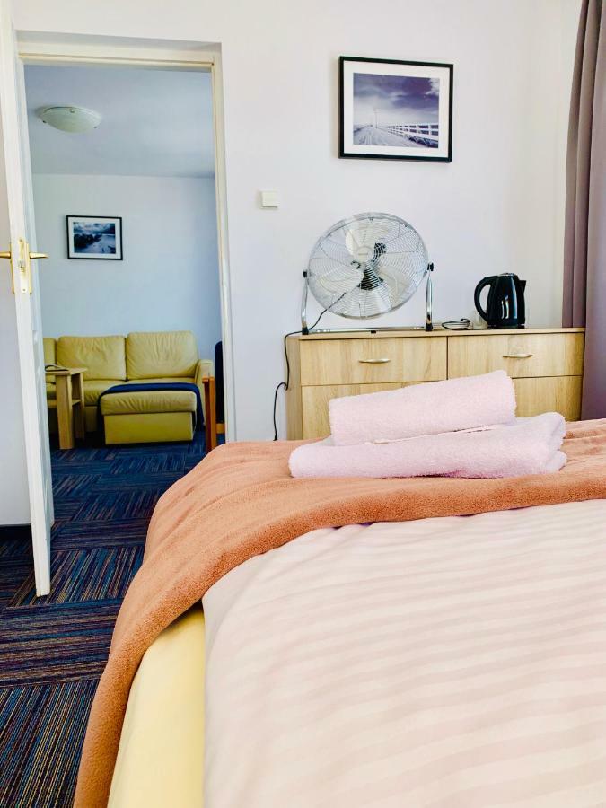 Bed and Breakfast Azalia Устроне-Морське Екстер'єр фото