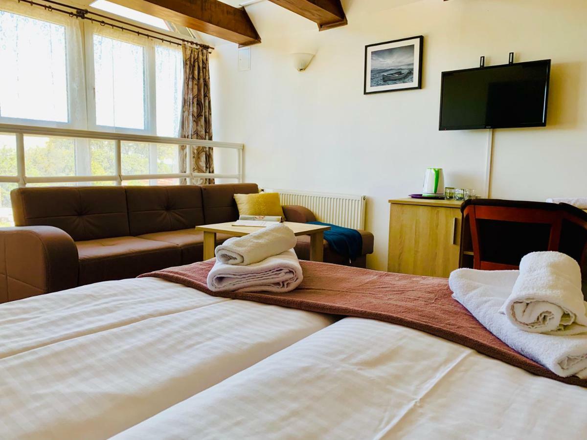 Bed and Breakfast Azalia Устроне-Морське Екстер'єр фото